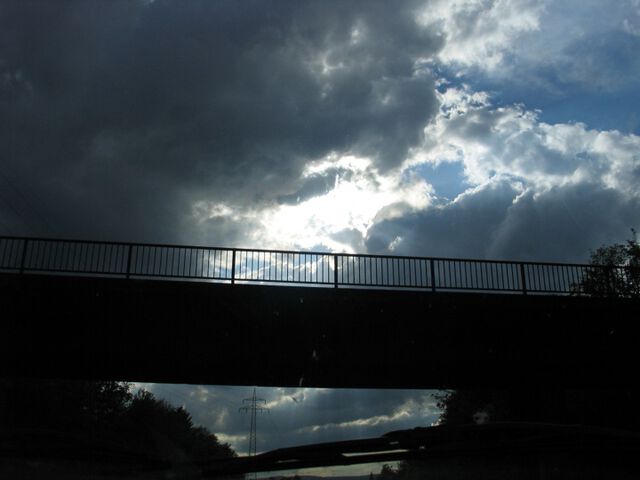 Der Himmel über der Autobahn I