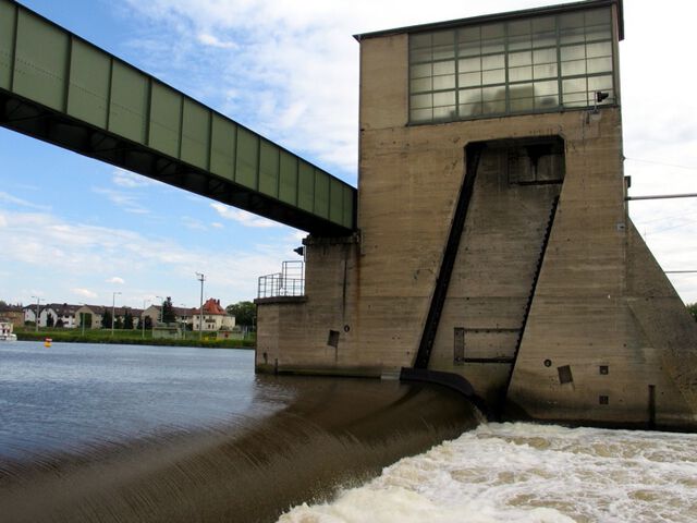 Wasser-Stau