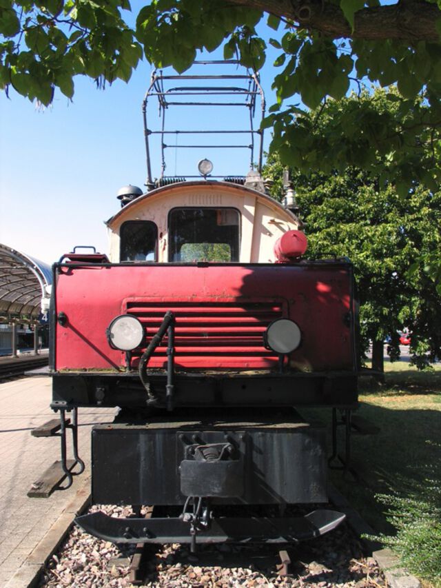 Lokomotive am Albtalbahnhof 3
