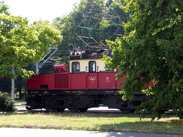 Lokomotive am Albtalbahnhof 4