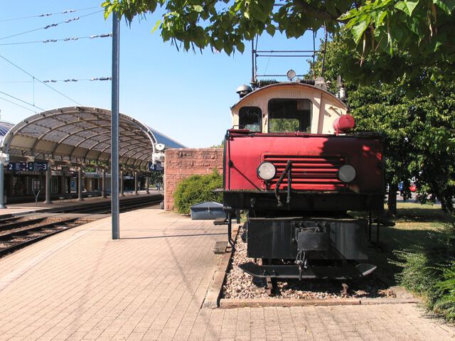Lokomotive am Albtalbahnhof 2
