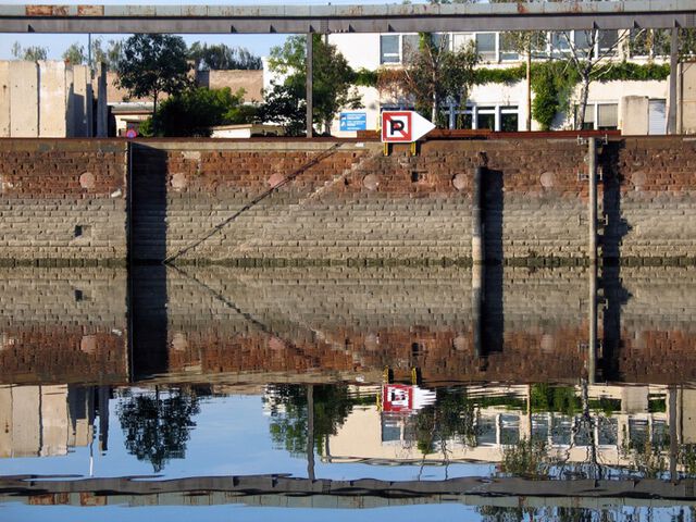 »I believe in symmetry«