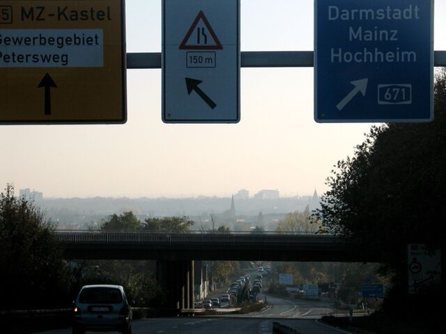 Autobahn Ende!