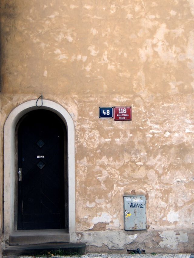 Door. / Tür.