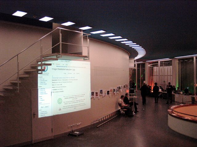 bcc mit Wikipedia-Screen